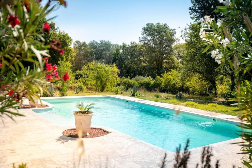 Villa Rhea รอกเกอบรูน-ซูร์-อาร์ฌ็องส์ ภายนอก รูปภาพ