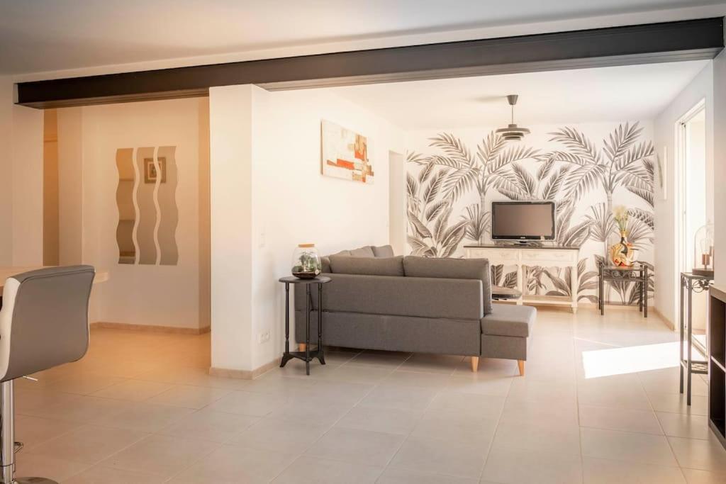 Villa Rhea รอกเกอบรูน-ซูร์-อาร์ฌ็องส์ ภายนอก รูปภาพ