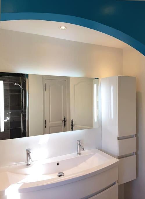 Villa Rhea รอกเกอบรูน-ซูร์-อาร์ฌ็องส์ ภายนอก รูปภาพ